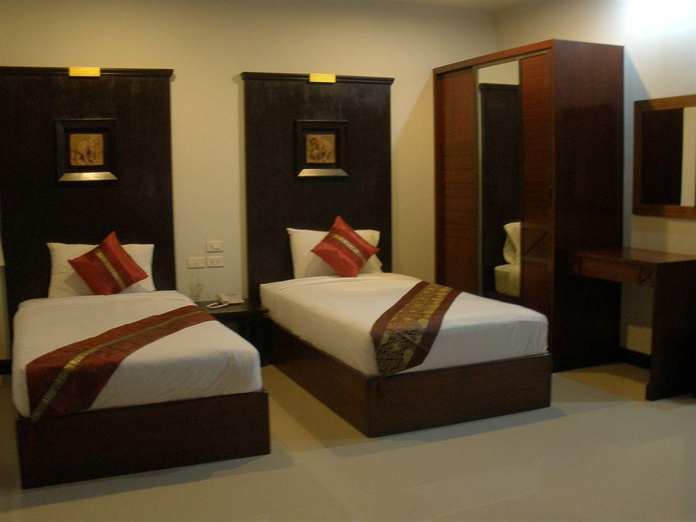 C.A.P Mansion Apartment Phuket Exterior photo