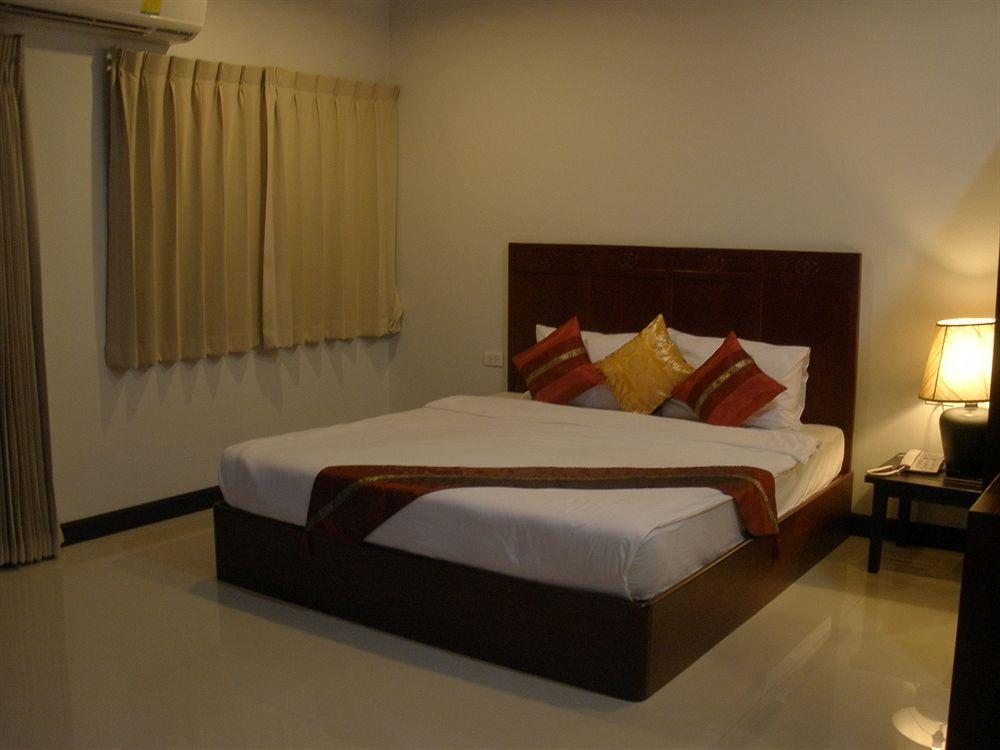 C.A.P Mansion Apartment Phuket Exterior photo