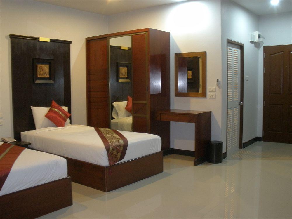 C.A.P Mansion Apartment Phuket Exterior photo