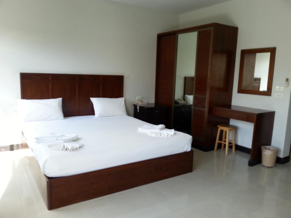 C.A.P Mansion Apartment Phuket Exterior photo