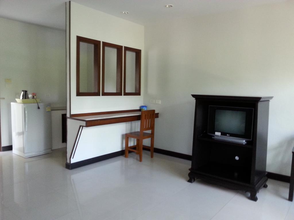 C.A.P Mansion Apartment Phuket Exterior photo