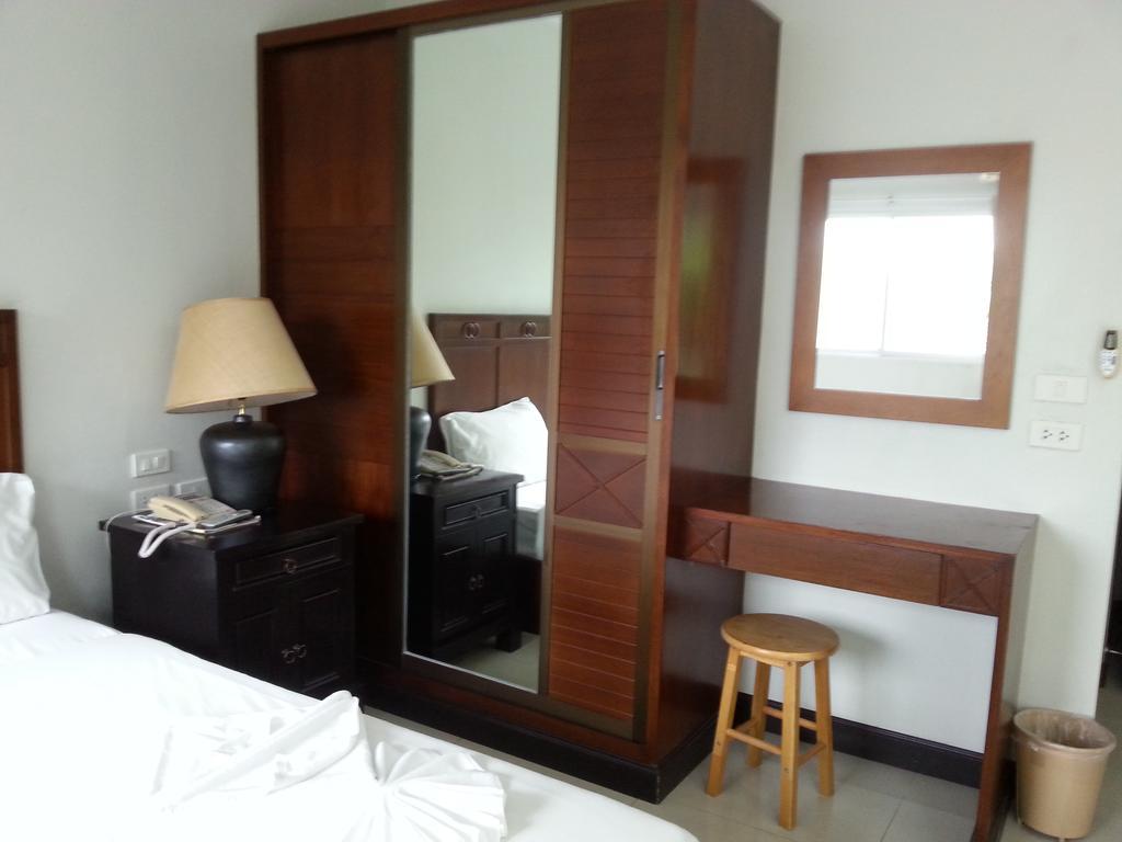 C.A.P Mansion Apartment Phuket Exterior photo