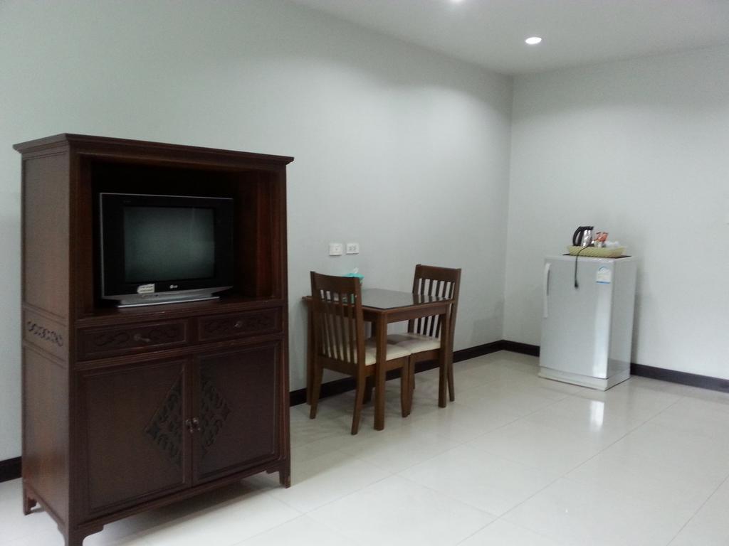 C.A.P Mansion Apartment Phuket Exterior photo